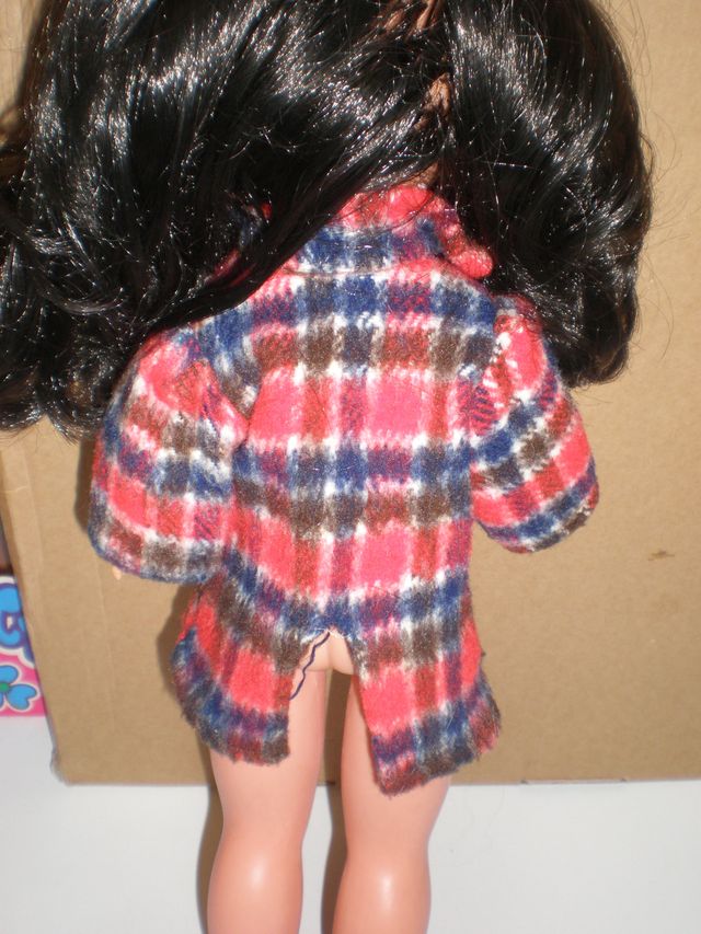 DIVERTENTE GIACCA PER NANCY CON BOTTONI