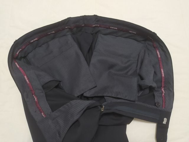 Pantalones Cortefiel talla 50 (XL)