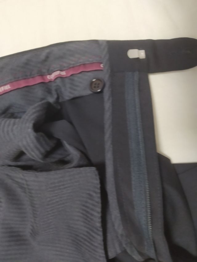 Pantalones Cortefiel talla 50 (XL)