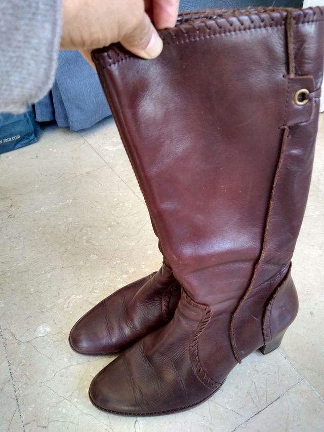 Botas de piel