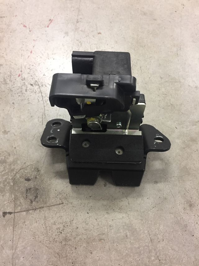 Cerradura portón kia sportage 