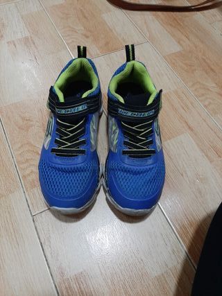 tenis skechers niño luces