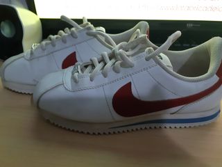 Nike cortez talla 36 de segunda mano por 30 EUR en Parla en WALLAPOP