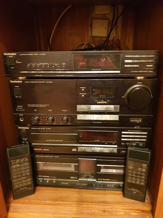 Equipo de música marca Technics de segunda mano por 165 € en Madrid en