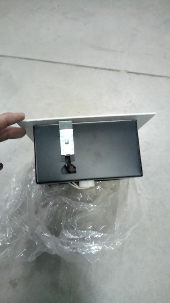 empotrable cuadrado moderno