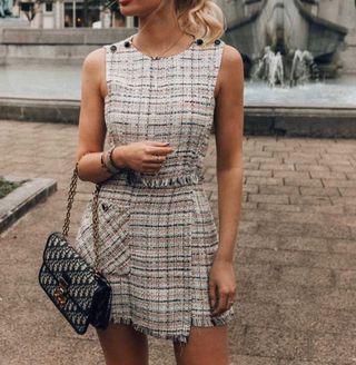Mono tweed Zara de segunda mano por 25 EUR en Madrid en WALLAPOP
