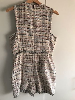 Mono tweed Zara de segunda mano por 25 EUR en Madrid en WALLAPOP