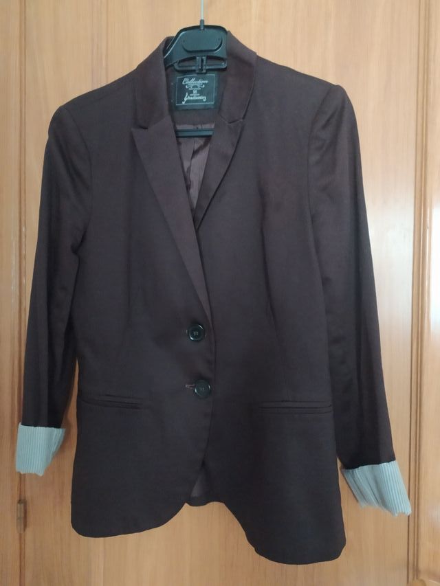 Blazer marrón, poco uso