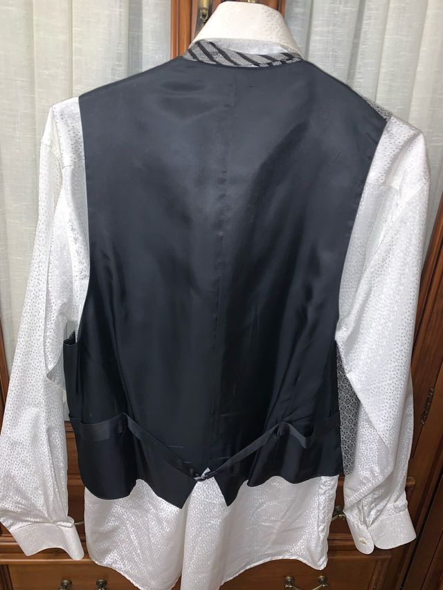 Camisa,chaleco y corbata de fiesta hombre 