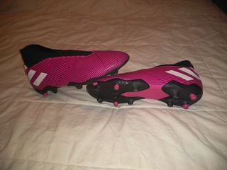 botas futbol adidas sin cordones