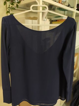 Blusa Bimani Biombo 13 de segunda mano por 10 € en Málaga Blusa Biombo 13 de segunda mano en WALLAPOP