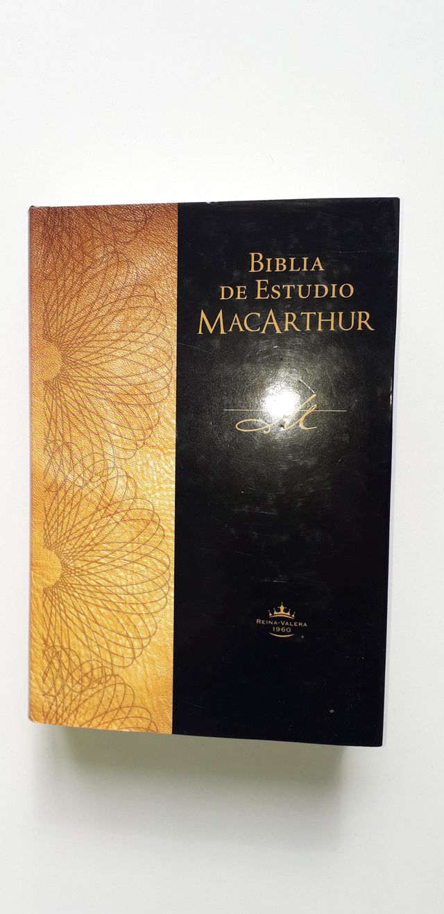 Biblia de Estudio MacArthur RVR 60