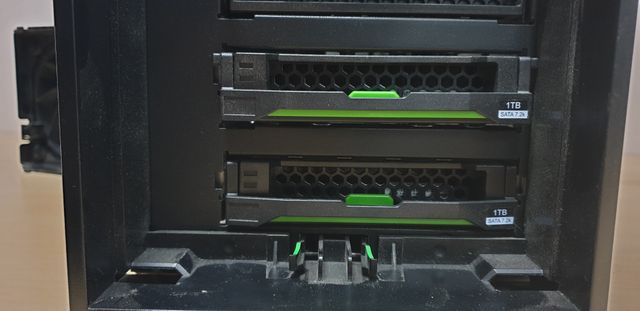 SERVIDOR FUJITSU TX1330 M1