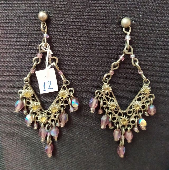 pendiente largo sin usar. A estrenar