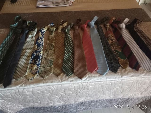 vendo corbatas solo una puesta