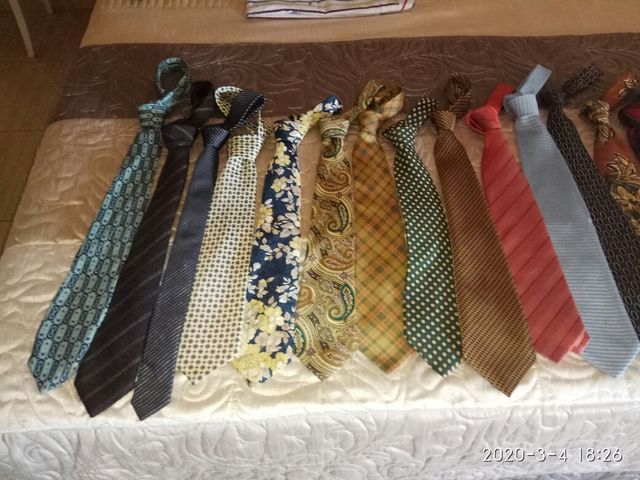 vendo corbatas solo una puesta
