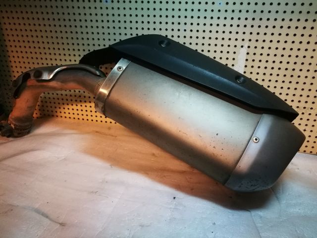 Juego de escapes R1 Crossplane '09 '12