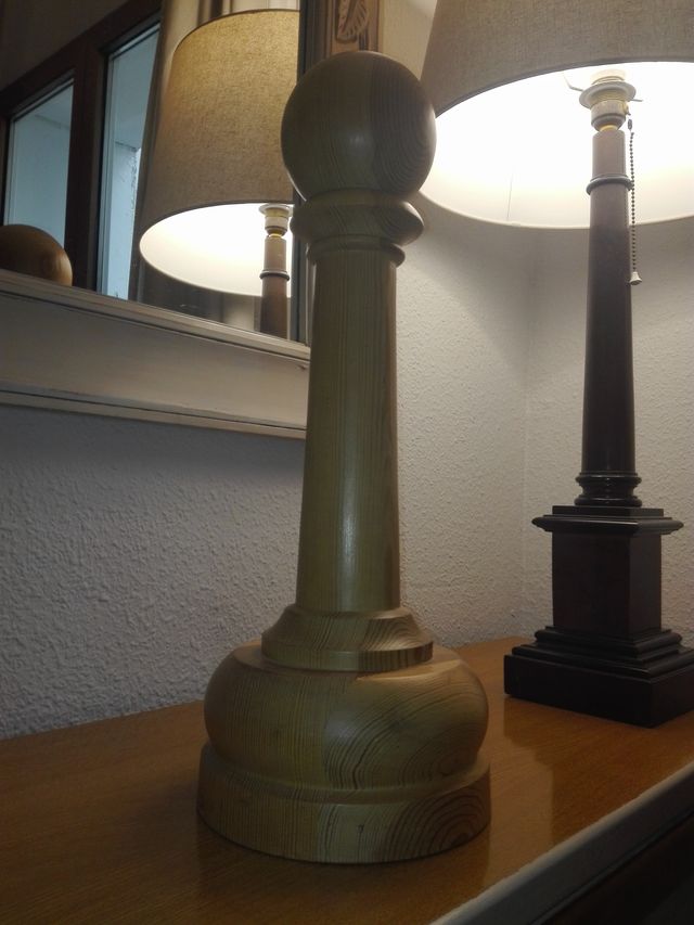 Peón de madera gran tamaño