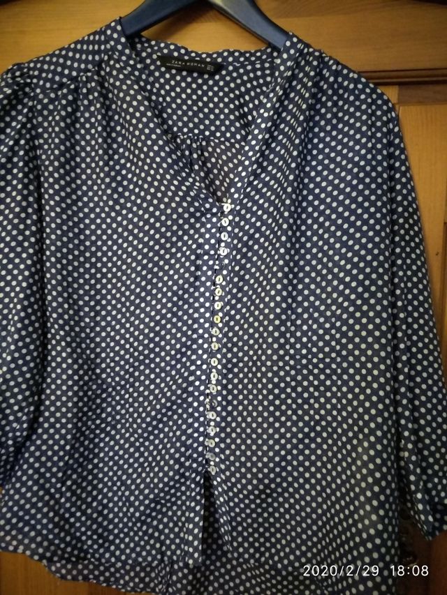Camisa de Zara de lunares