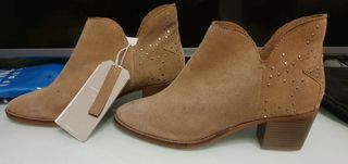 Botines Springfield de segunda mano por 25 EUR en Torrent en WALLAPOP
