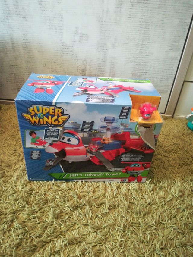 Avion de los SUPERWINGS