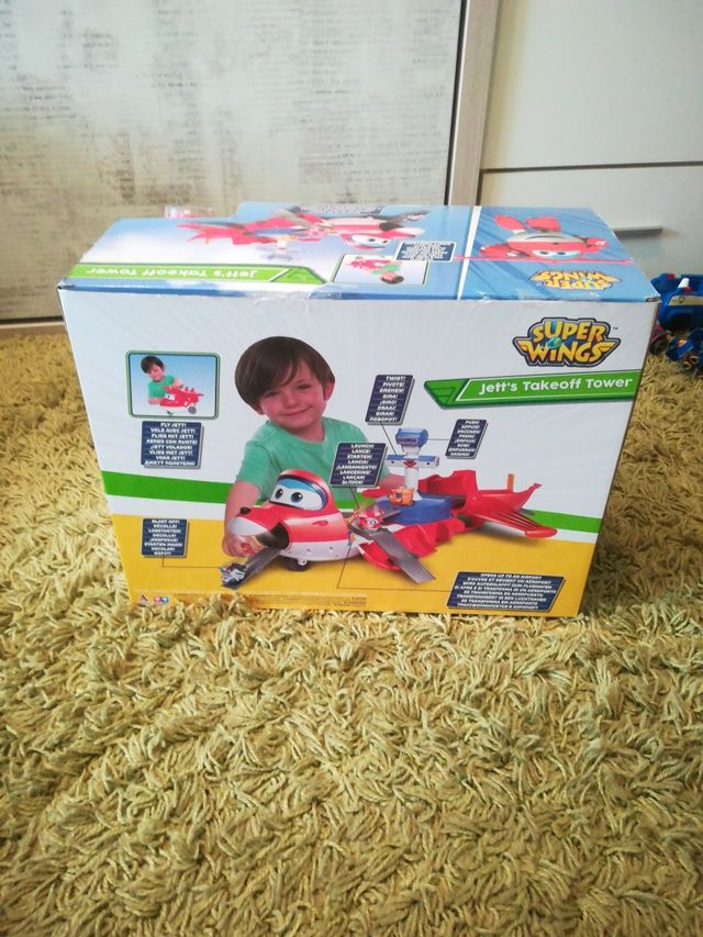 Avion de los SUPERWINGS