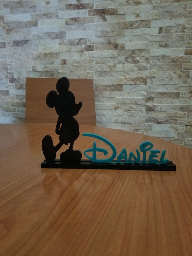 Disney Nombres con silueta 