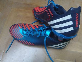 zapatillas nike con caña de futbol