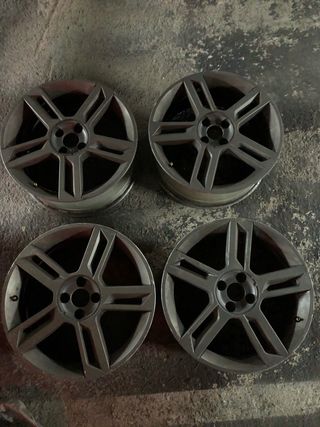 Kit de 4 Llantas Diámetro 14 Tapacubos Logotipo Rojo Fiat Panda 4x4 2003 />