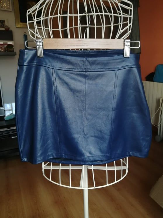minifalda piel sintetica