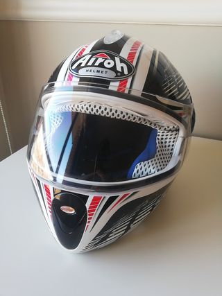 Casco moto niño de segunda mano por 45 € en Sant Cugat del Casco moto niño de segunda mano por 45 € en Sant Cugat del