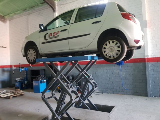 taller de neumaticos (montar, equilibrar....)