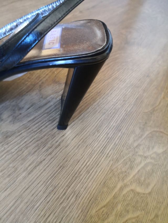 zapato de tacon marino, talla 39,nuevo  a estrenar