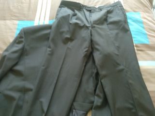 Traje hombre Emidio Tucci de segunda mano por 140 EUR en Getafe en WALLAPOP