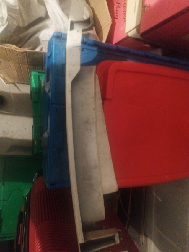 moldura Nissan vanette cargo 96