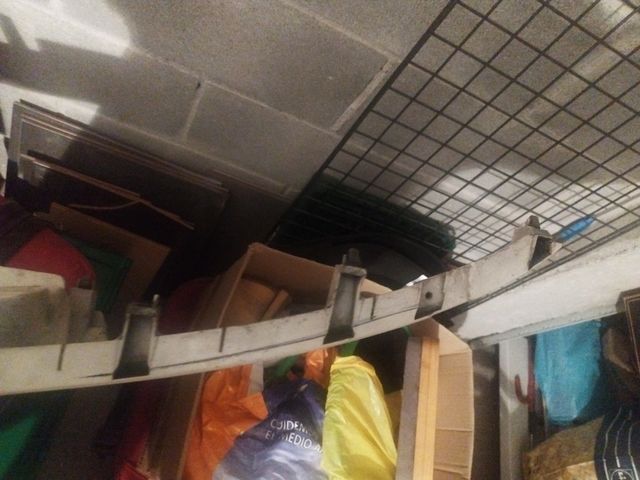 moldura Nissan vanette cargo 96