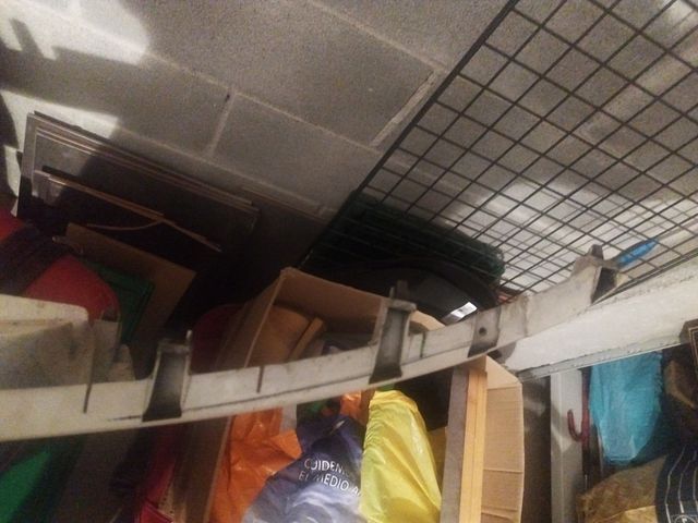 moldura Nissan vanette cargo 96