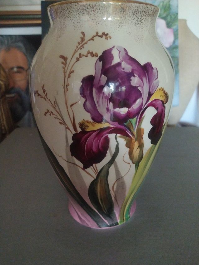 Jarrón de porcelana de ciglo 19