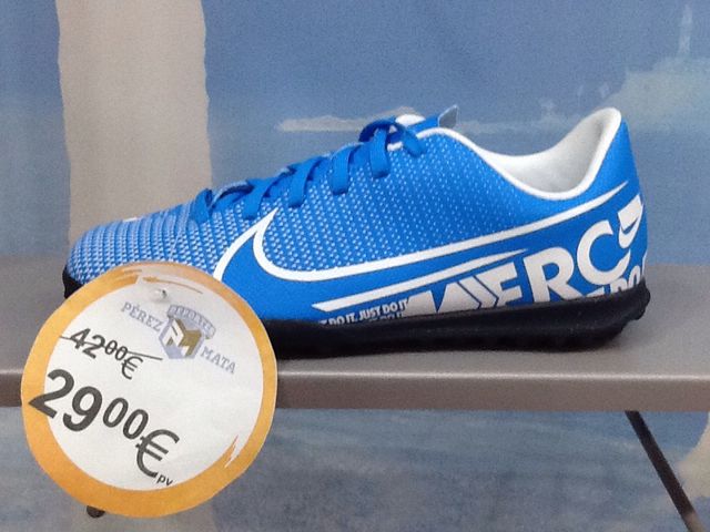 boxeo Grado Celsius Estereotipo Nike Mercurial microtacos de segunda mano por 25 € en Lora del Río en WALLAPOP boxeo Grado Celsius Estereotipo Nike Mercurial microtacos de segunda mano por 25 € en Lora del Río en WALLAPOP