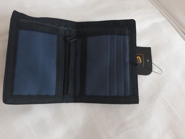 Cartera / billetero ( Nuevo)