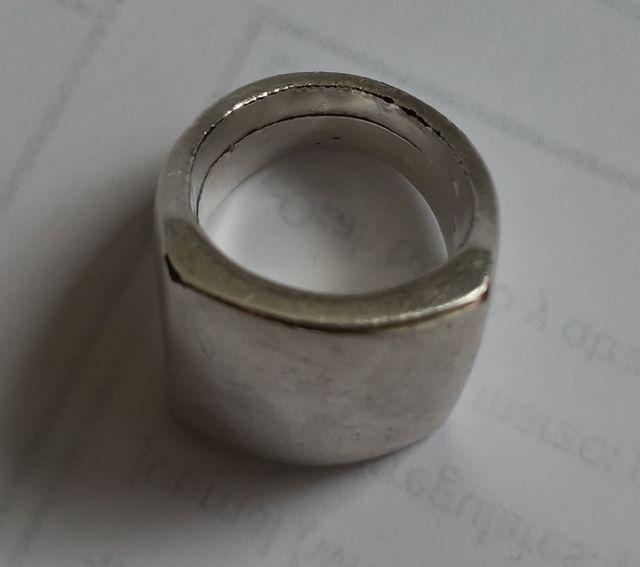 Anillo. UNO de 50
