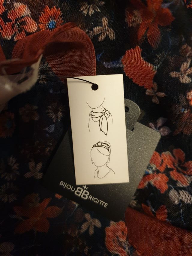 Pañuelo cuello o pelo sin uso