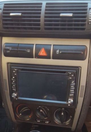 DESPIECE LEÓN Y EQUIPO CAR AUDIO