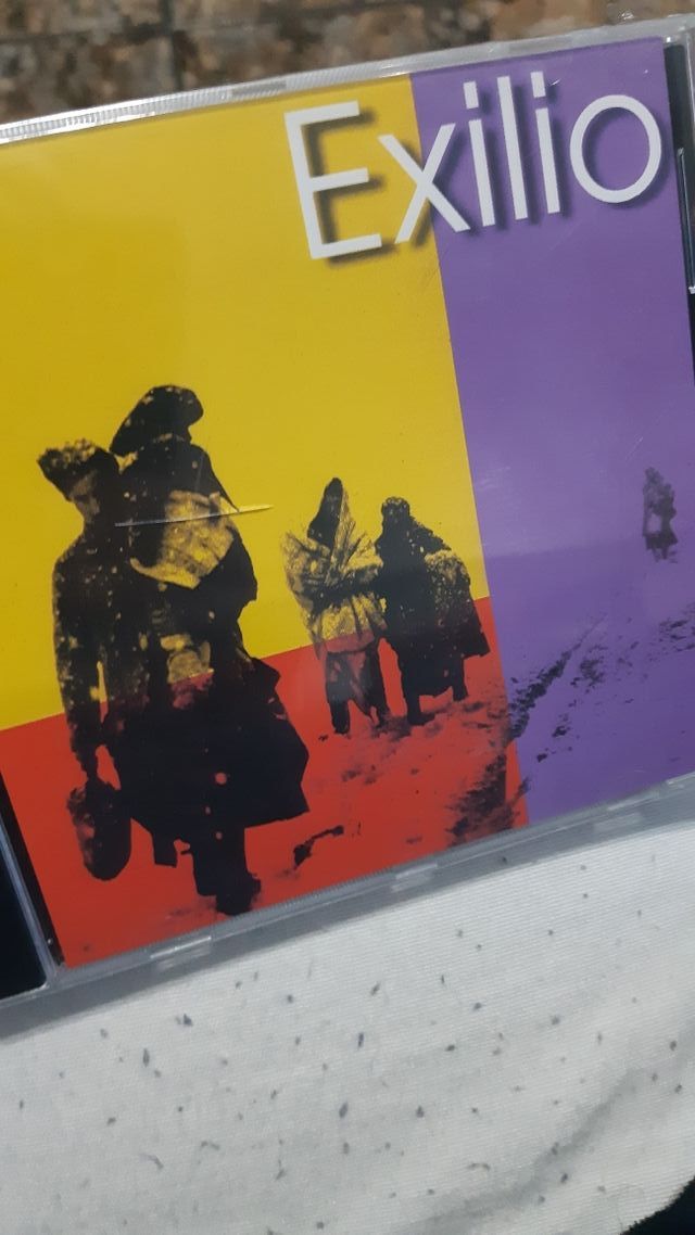 DOCUMENTAL EXILIO