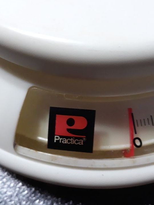 BÁSCULA O PESO PARA COCINA.