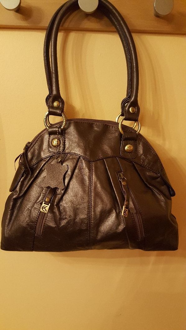 Elegante bolso de mano mujer. 