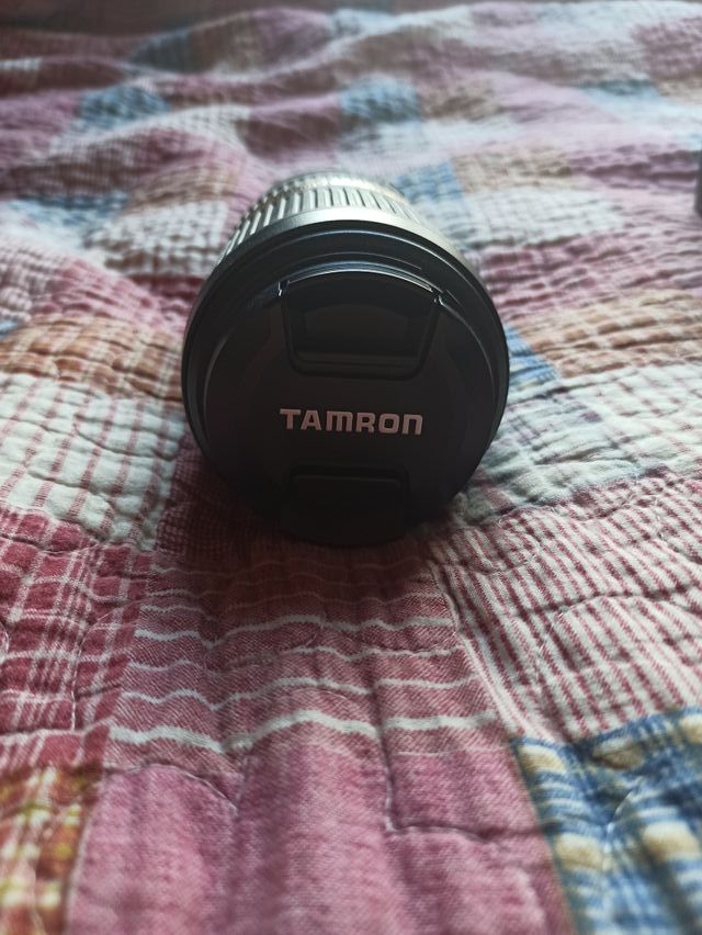 Objetivo Tamron para Nikon 70-300mm de segunda mano por