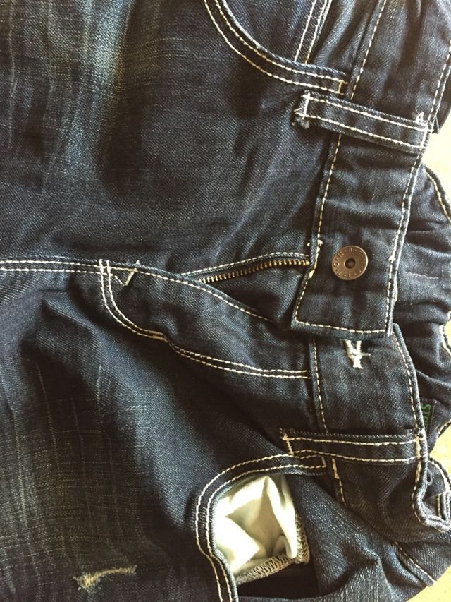 Pantalón azul niño Benetton talla L