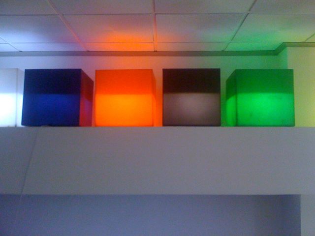 Mobiliario con luz rgb en polietileno