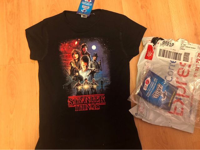 Camiseta Stranger Things  talla S sin estrenar
